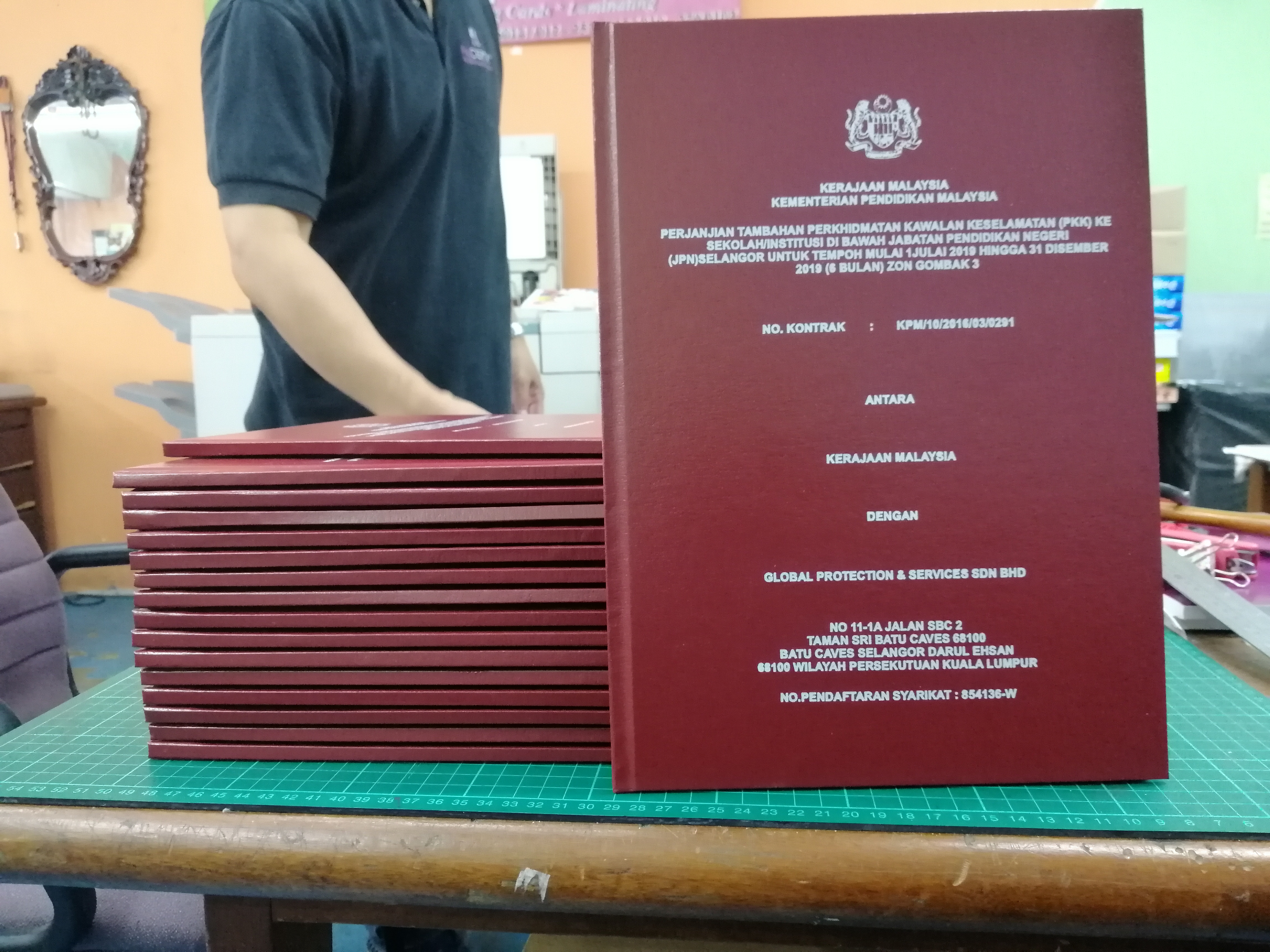 hard cover thesis in kl